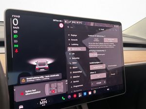 Tesla Model 3 bild 21