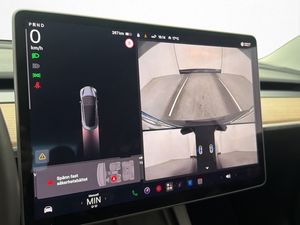 Tesla Model 3 bild 15