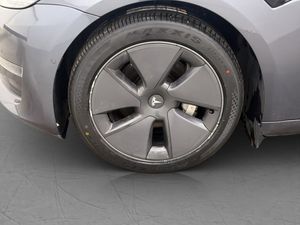 Tesla Model 3 bild 30