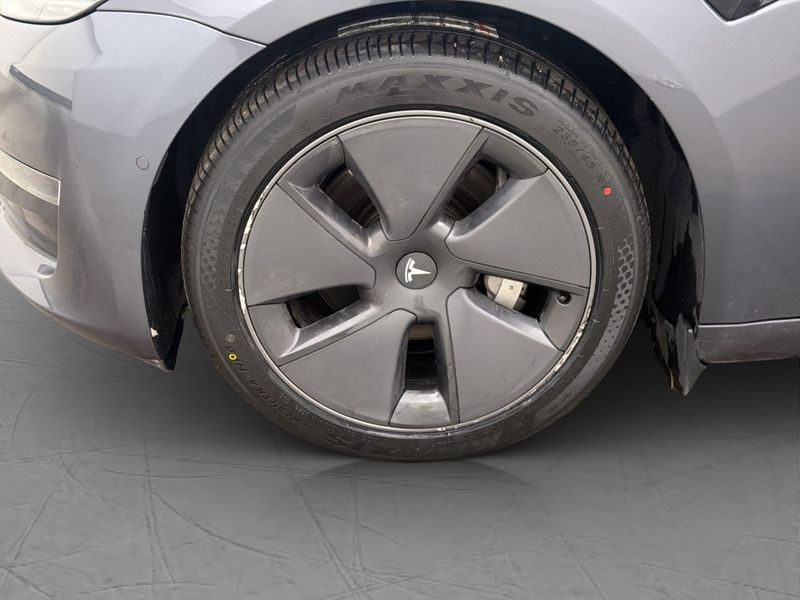 Tesla Model 3 bild 30