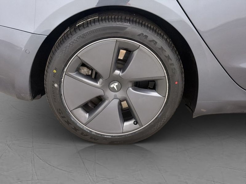 Tesla Model 3 bild 31