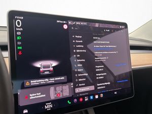 Tesla Model 3 bild 20