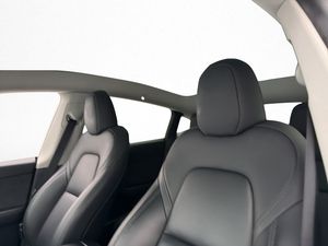 Tesla Model Y bild 12