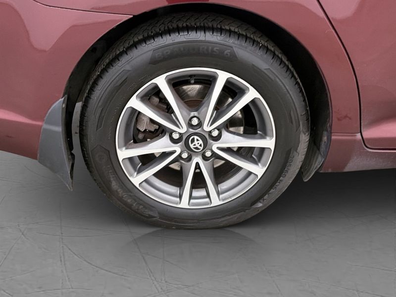 Toyota Avensis bild 31