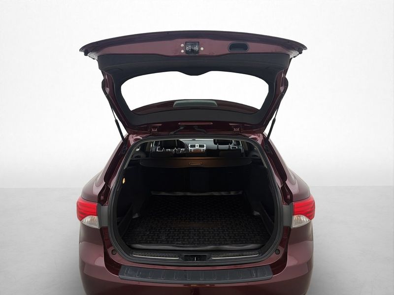 Toyota Avensis bild 28
