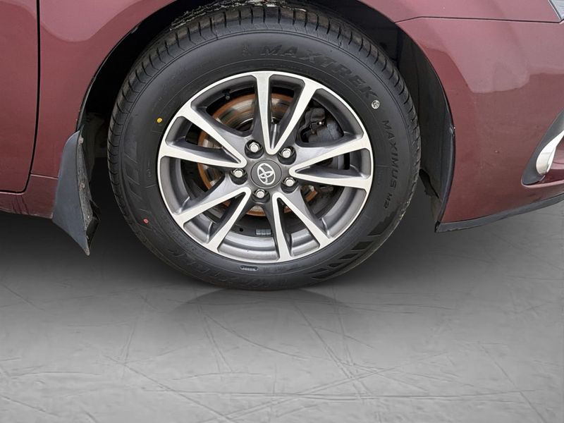 Toyota Avensis bild 32