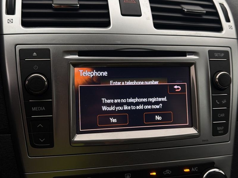 Toyota Avensis bild 22