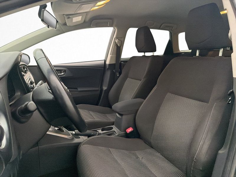Toyota Auris bild 11
