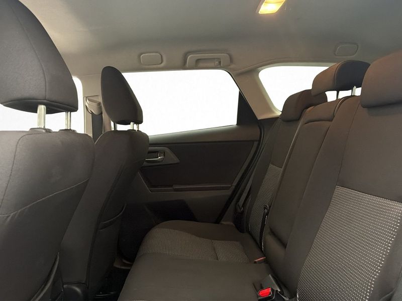 Toyota Auris bild 24