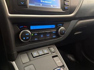 Toyota Auris bild 20