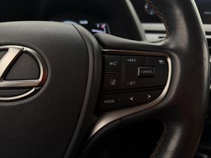 Lexus UX bild 16