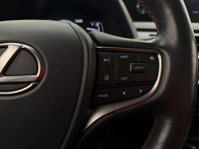 Lexus UX bild 16
