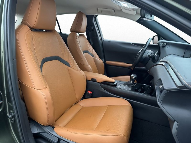 Lexus UX bild 25