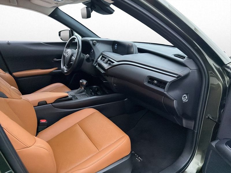 Lexus UX bild 26