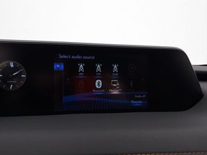 Lexus UX bild 21