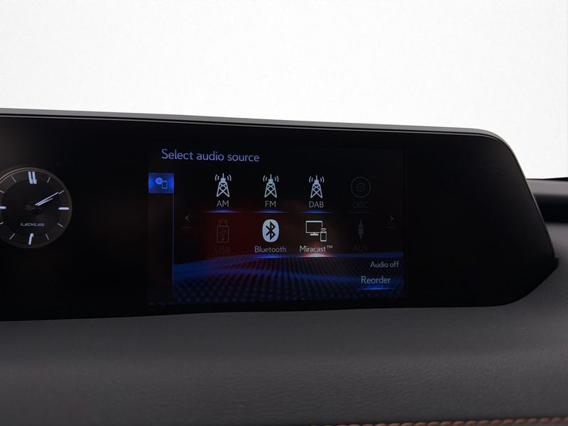 Lexus UX bild 21