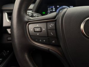 Lexus UX bild 14