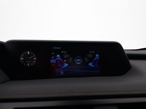 Lexus UX bild 19