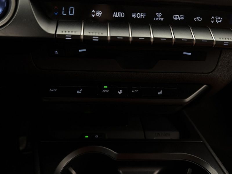Lexus UX bild 23