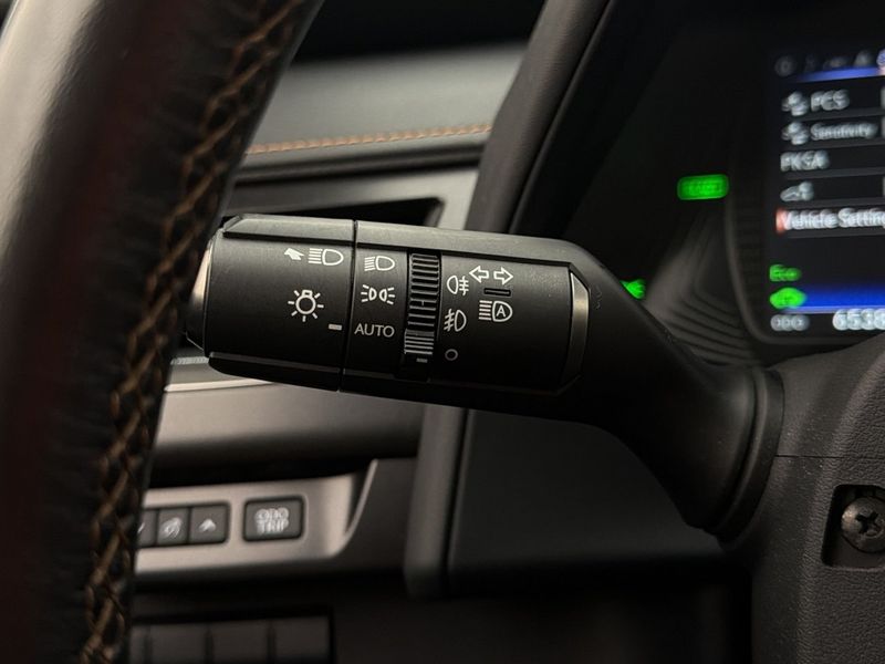 Lexus UX bild 13