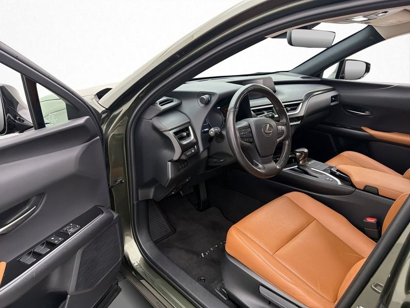 Lexus UX bild 10