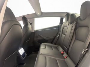 Tesla Model 3 bild 15