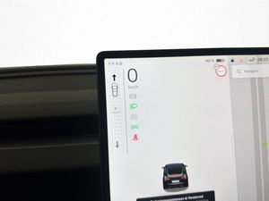 Tesla Model 3 bild 21