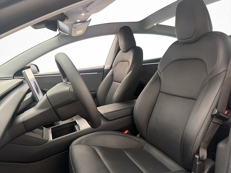 Tesla Model 3 bild 10