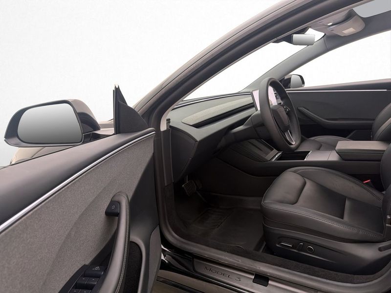 Tesla Model 3 bild 9