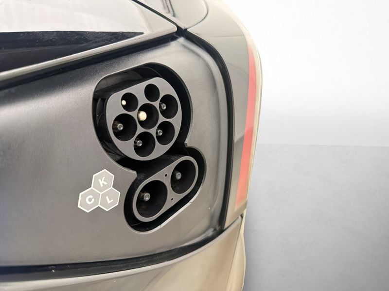 Tesla Model 3 bild 28
