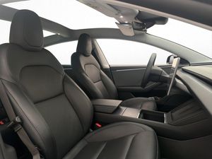 Tesla Model 3 bild 13