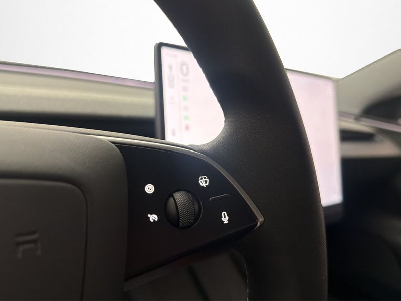 Tesla Model 3 bild 18