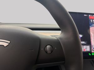 Tesla Model Y bild 20