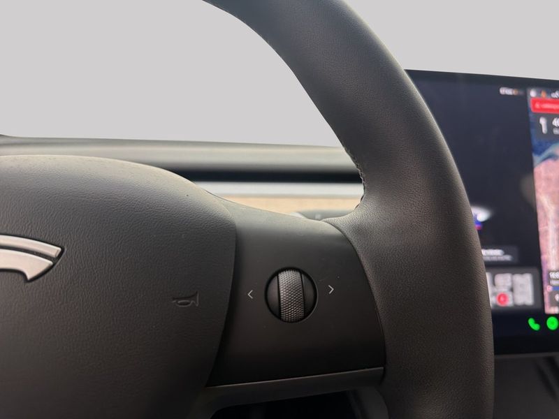 Tesla Model Y bild 20
