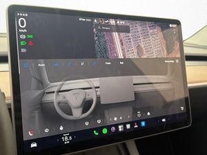 Tesla Model Y bild 27