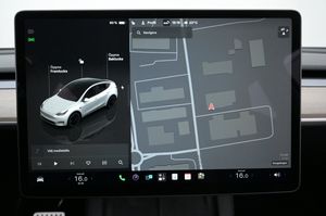 Tesla Model Y bild 19