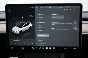 Tesla Model Y bild 14