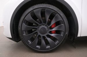 Tesla Model Y bild 27