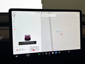 Tesla Model Y bild 24