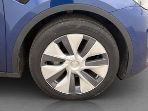 Tesla Model Y bild 35