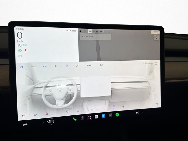 Tesla Model Y bild 30