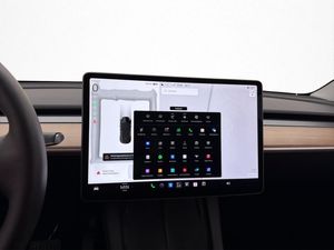 Tesla Model Y bild 25