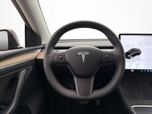 Tesla Model Y bild 22