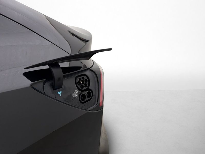 Tesla Model Y bild 20