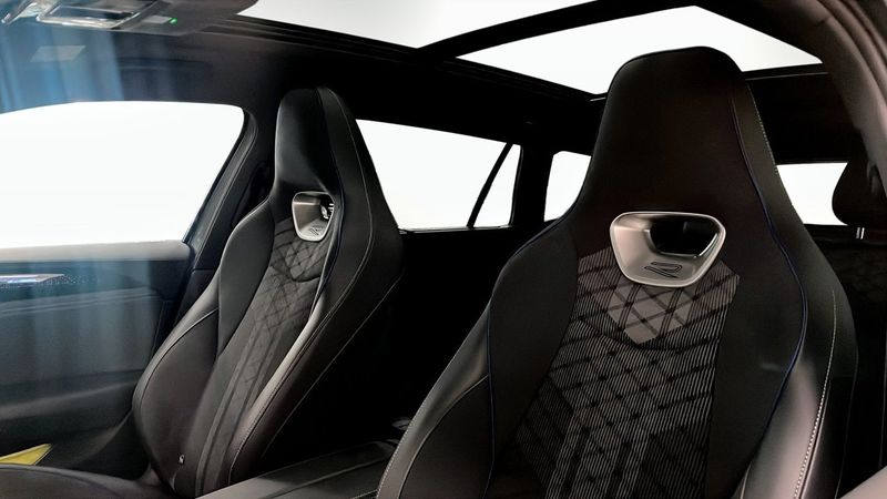 Volkswagen Passat bild 8