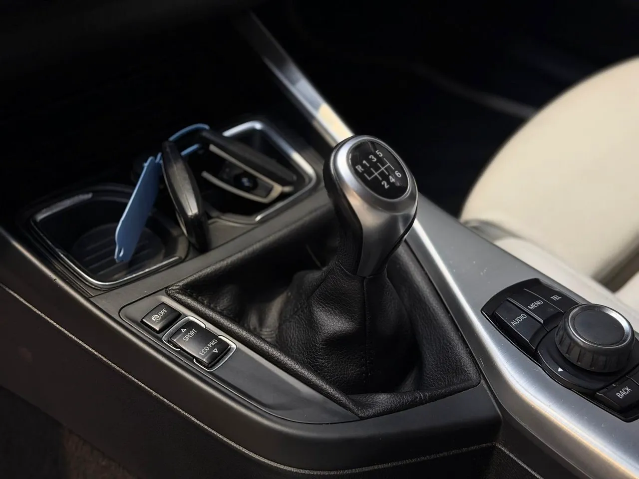 BMW 118 bild 13