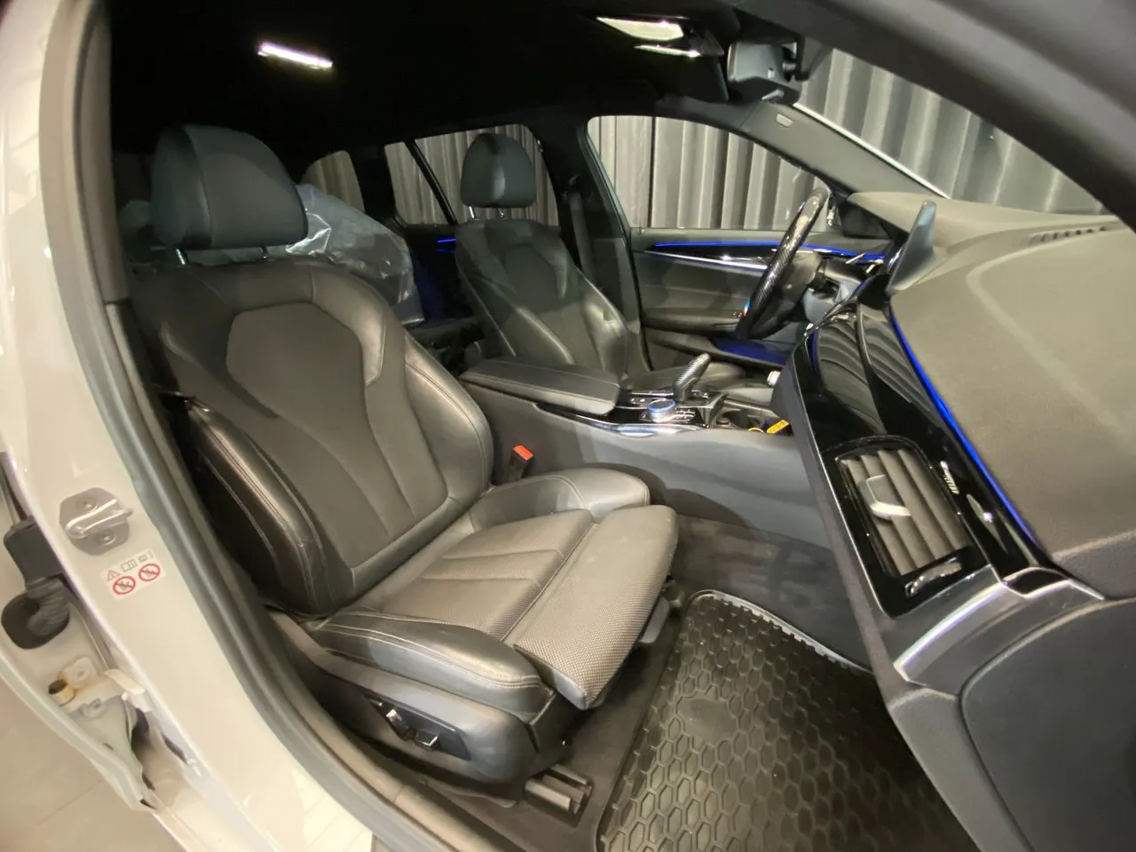 BMW 520 bild 8