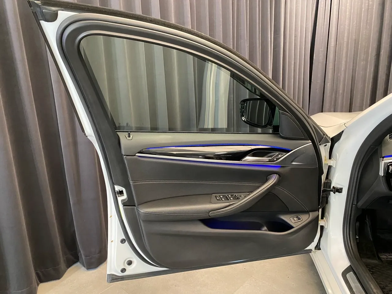 BMW 520 bild 16