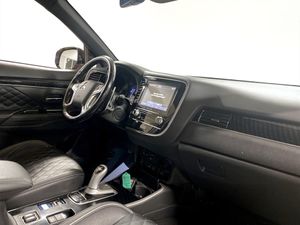 Mitsubishi Outlander bild 13