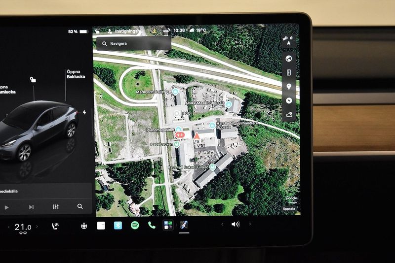 Tesla Model Y bild 23